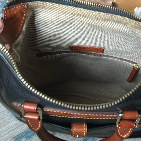 Dooney & Bourke Teardrop Hobo - Picture 4 of 8